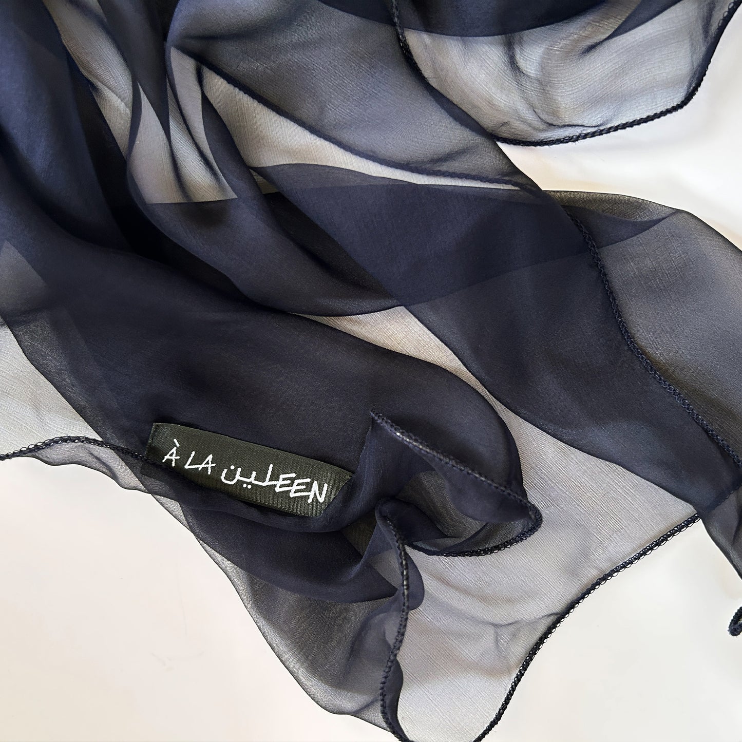 The à la Leen Single-Layered Silk Scarf- Dark Navy