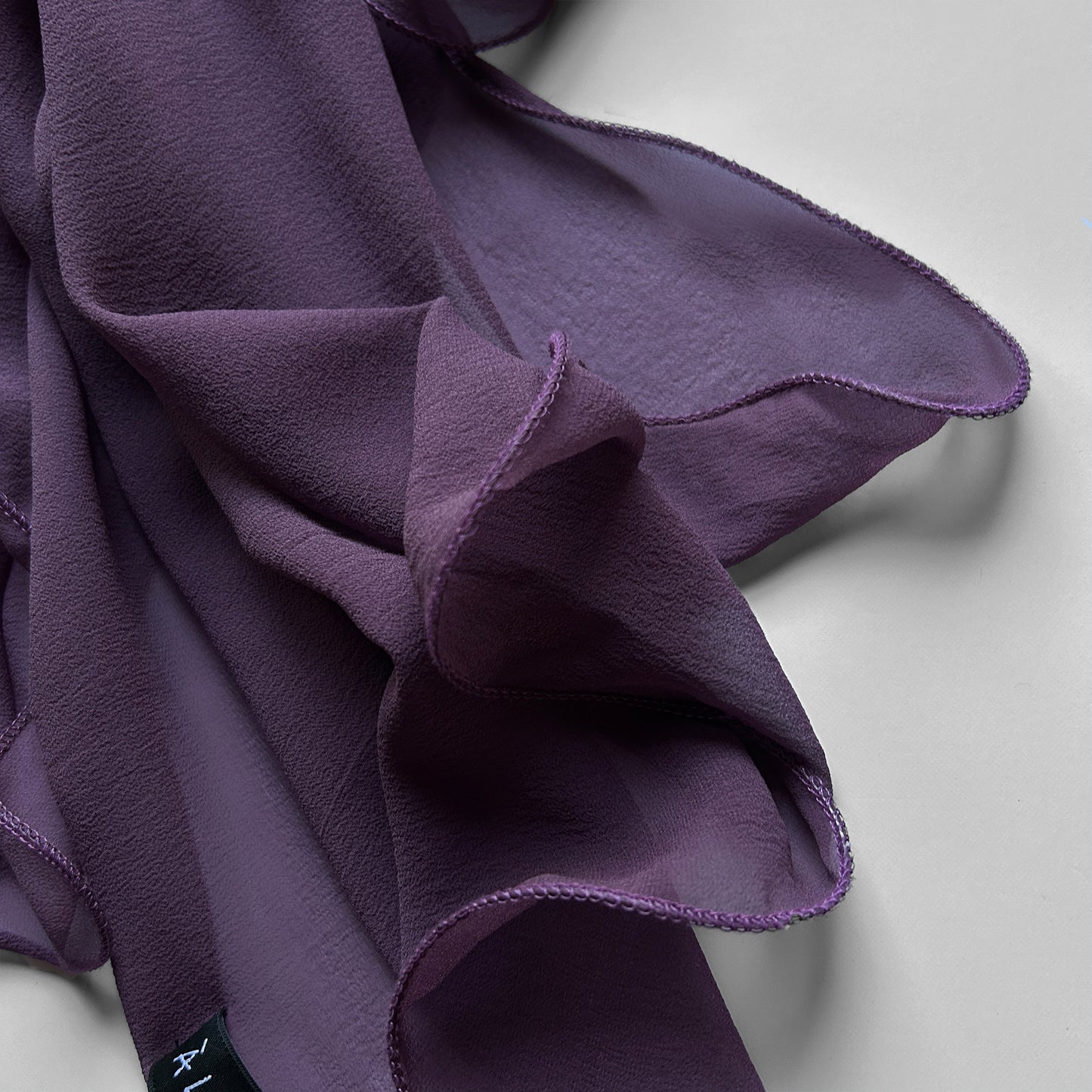 The à la Leen Single-Layered Silk Scarf- Purple