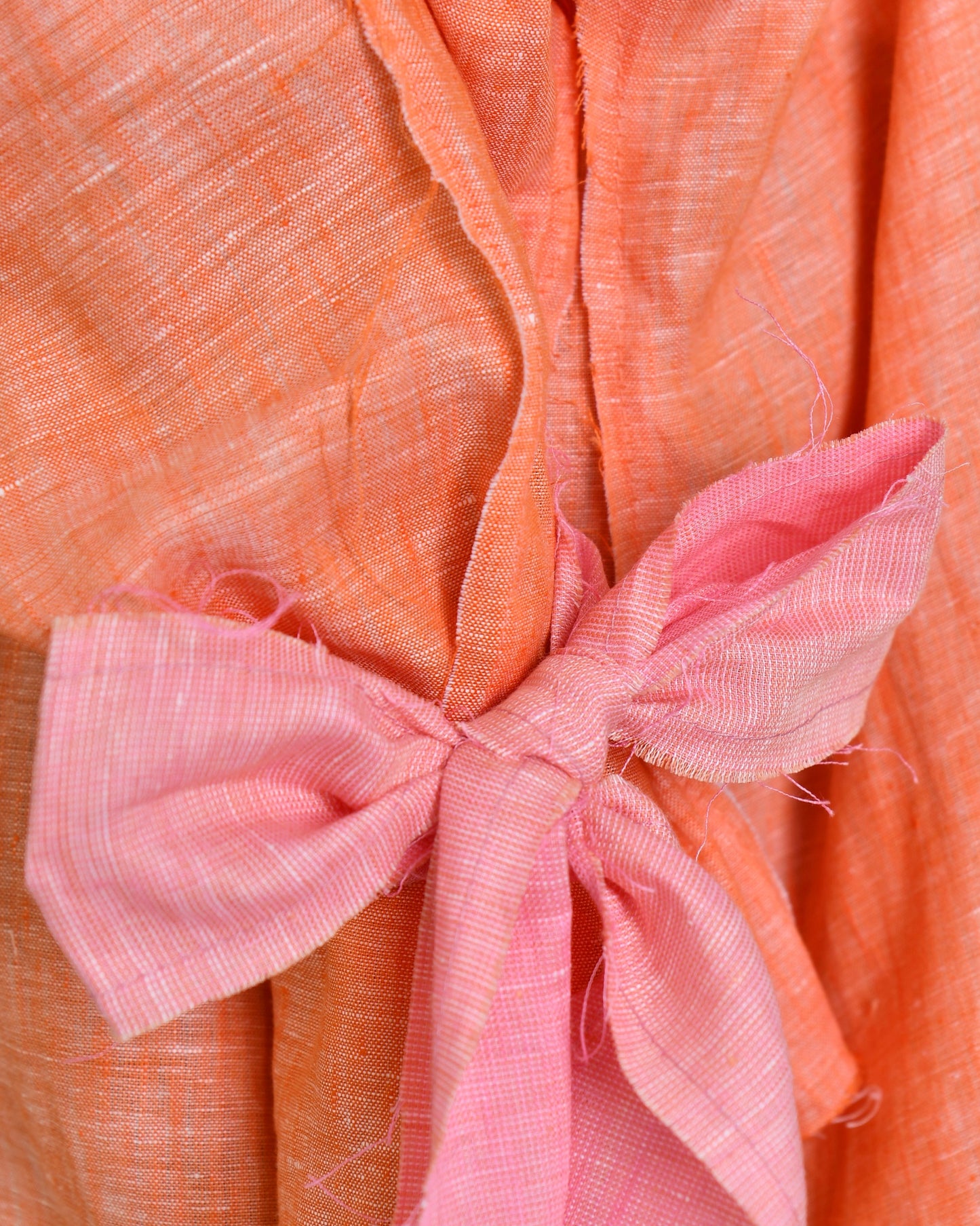The Two-Toned Wavy Abaya – Limited Edition