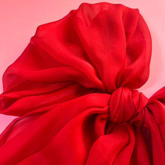 The à la Leen Single-Layered Silk Scarf- Chili Red