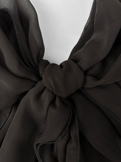 The à la Leen Voile Scarf with Wavy Hems- Brown