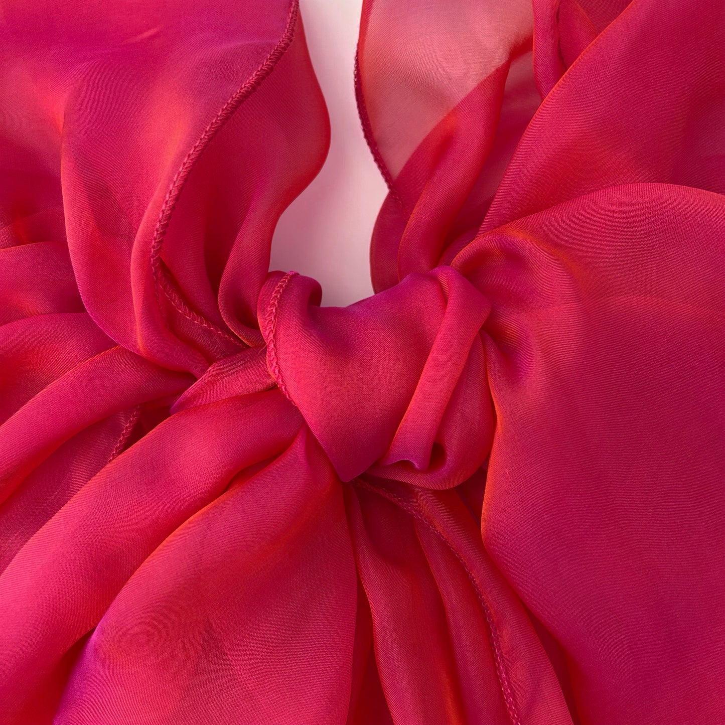 The à la Leen Single-Layered Silk Scarf- Iridescent Frosted Berry- Special Edition🤍