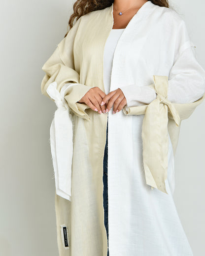 The Two-Toned Wavy Abaya in beige and white