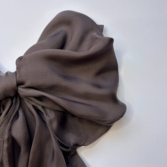 The à la Leen Double-Layered Silk Scarf- Taupe Brown