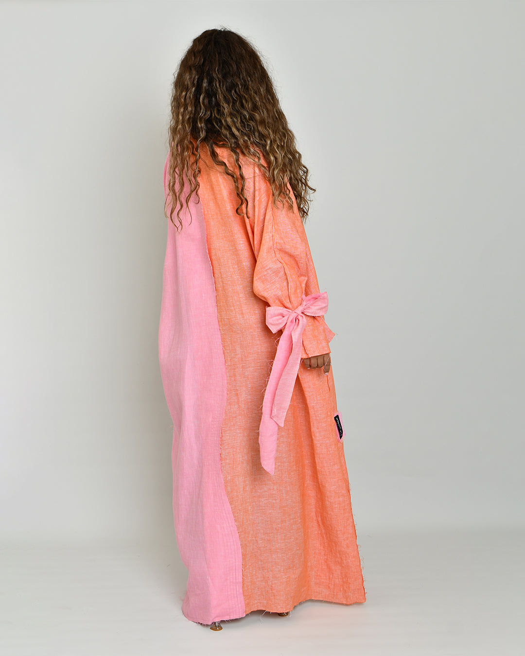 the two-toned wavy abaya- limited edition