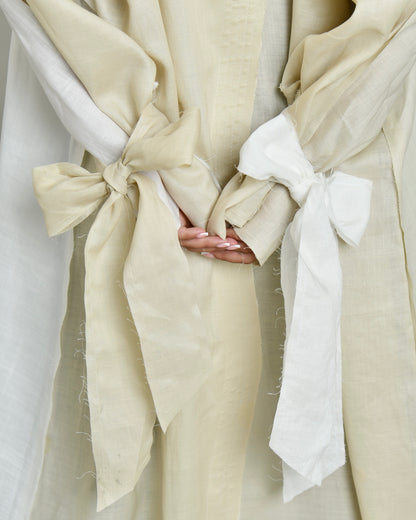 The Two-Toned Wavy Abaya in beige and white