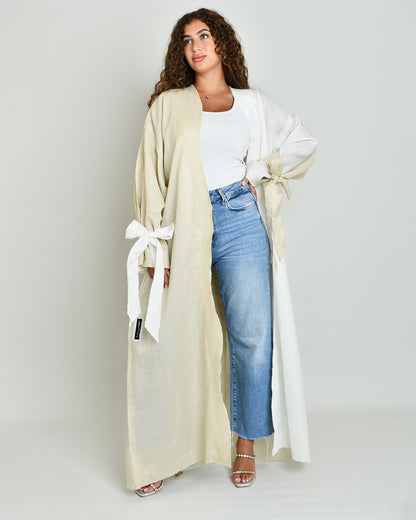 The Two-Toned Wavy Abaya in beige and white