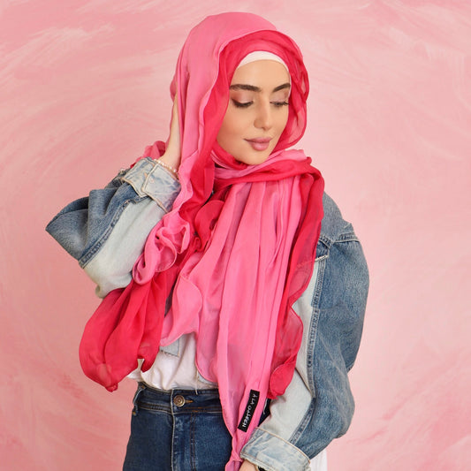 à la Leen double-layered two-tone silk chiffon scarf in Barbie pink hues