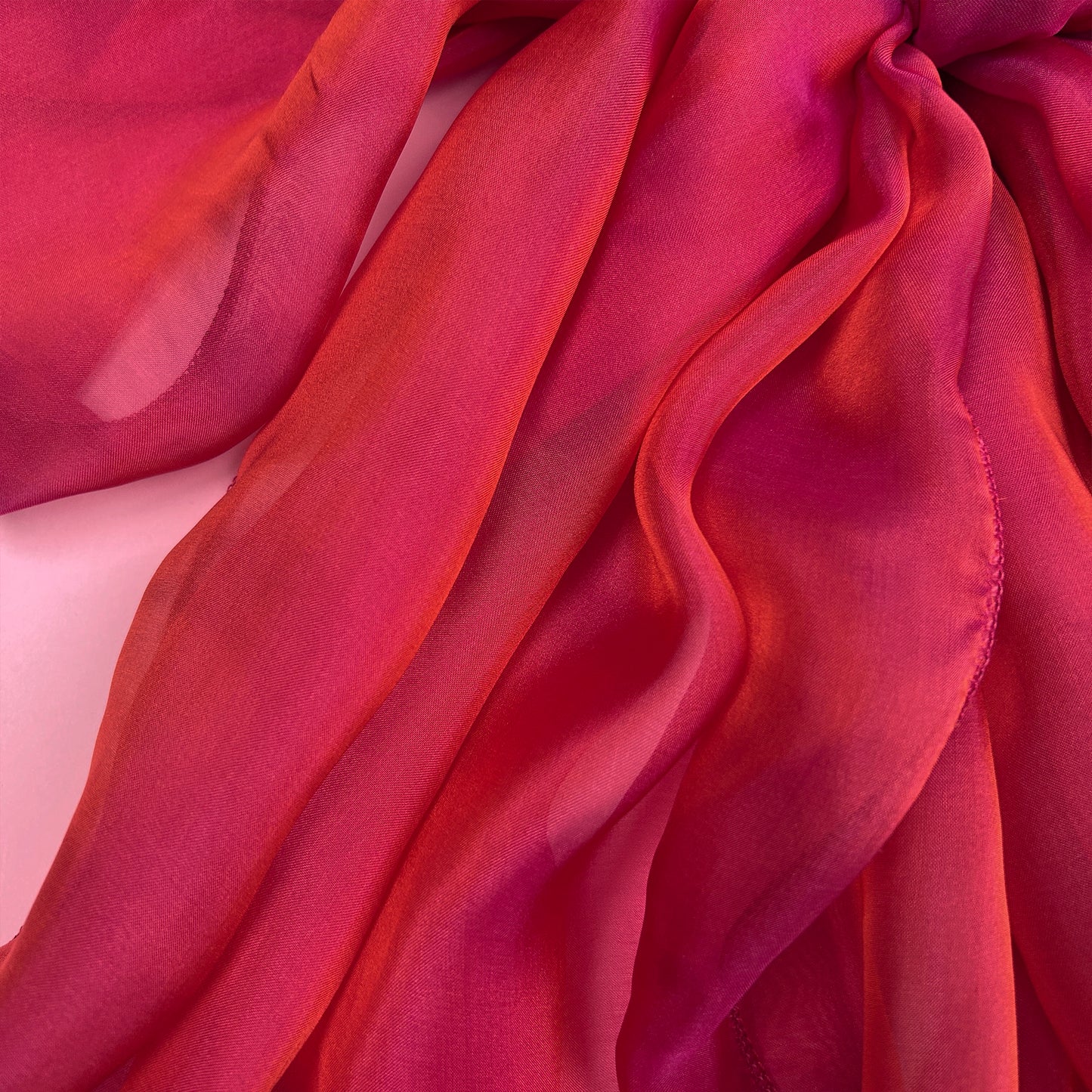 The à la Leen Single-Layered Silk Scarf- Iridescent Frosted Berry- Special Edition🤍