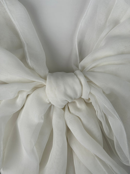 The à la Leen Double-Layered Voile Scarf- Pearl