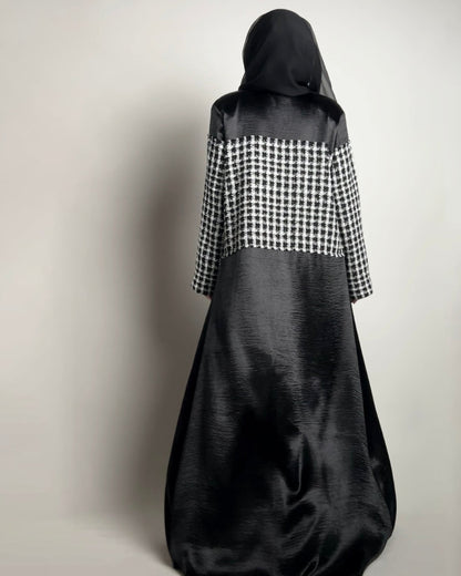 The Abaya- Off-Shoulders in Black and White