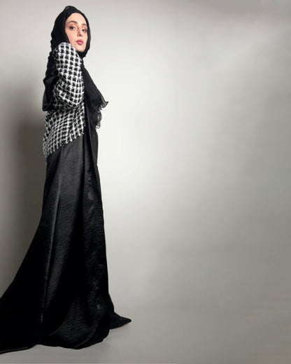 The Abaya- Off-Shoulders in Black and White