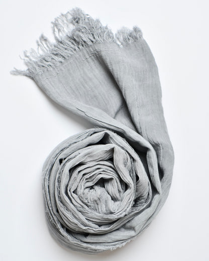The Cotton Scarf in silver grey