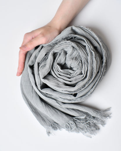 The Cotton Scarf in silver grey