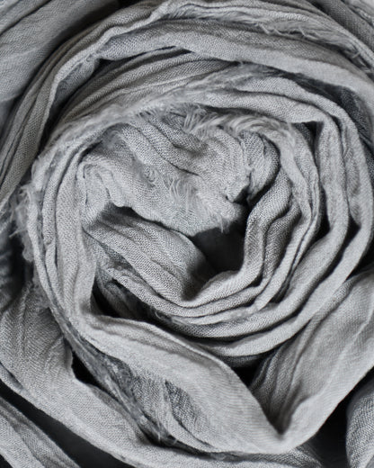The Cotton Scarf in silver grey
