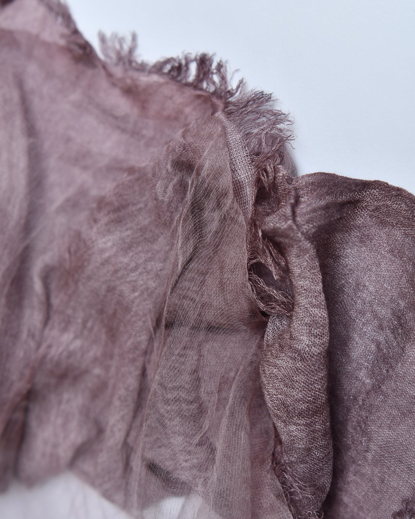 organzaXcotton double-layered scarf in muted lavender