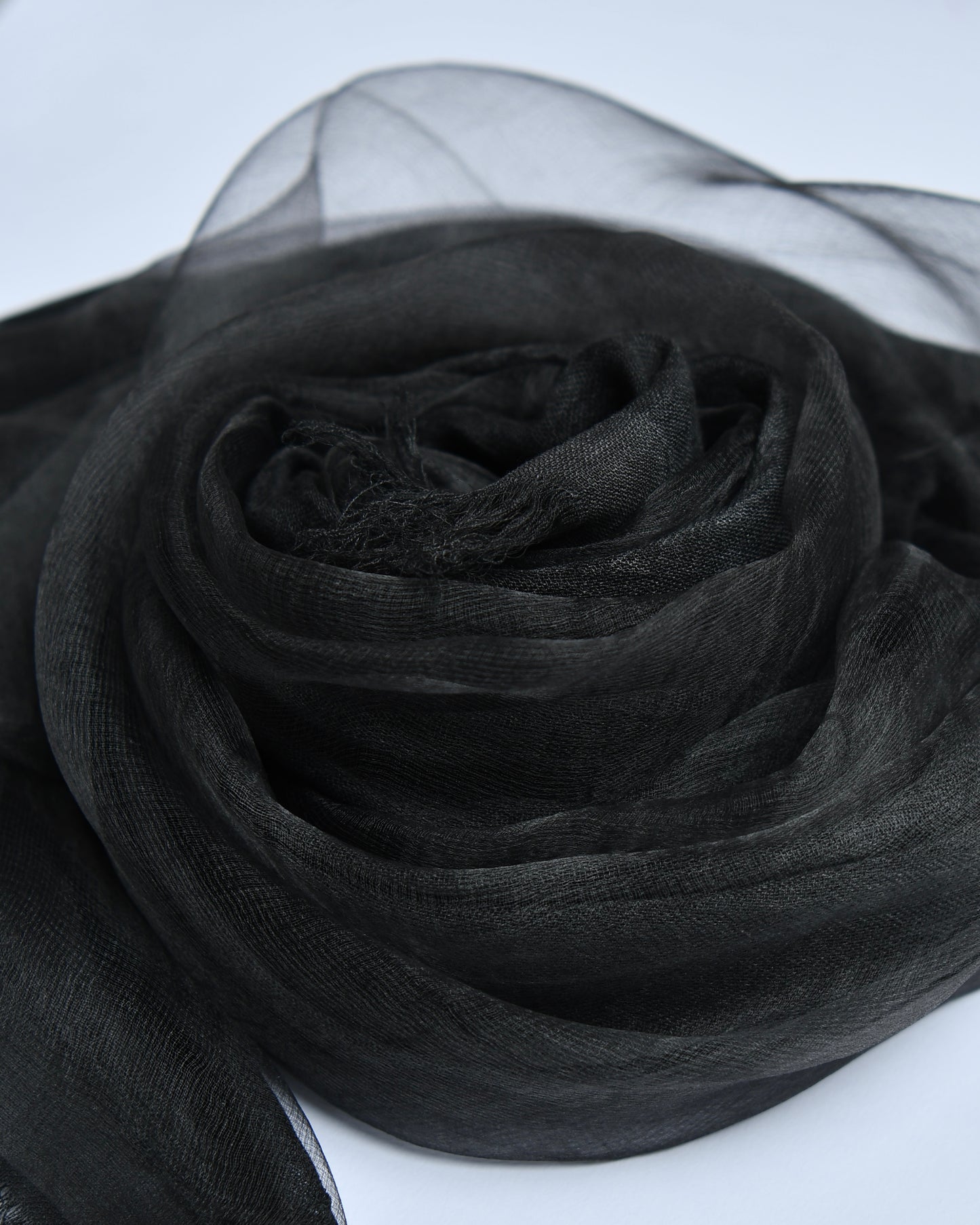 organzaXcotton double-layered scarf in urban blackout