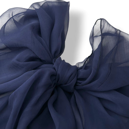 The Single-Layered Crinkled Silk Scarf – Navy Blue