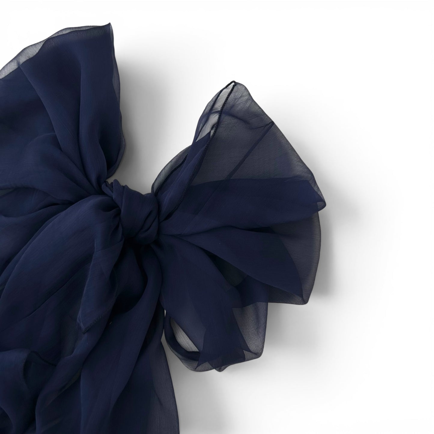 The Single-Layered Crinkled Silk Scarf – Navy Blue