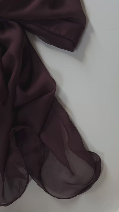 The à la Leen Single-Layered Silk Scarf- Rich Burgundy