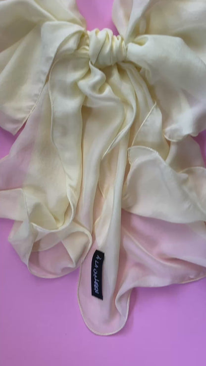 The Single-Layered Silk Chiffon Scarf – Limoncello Yellow