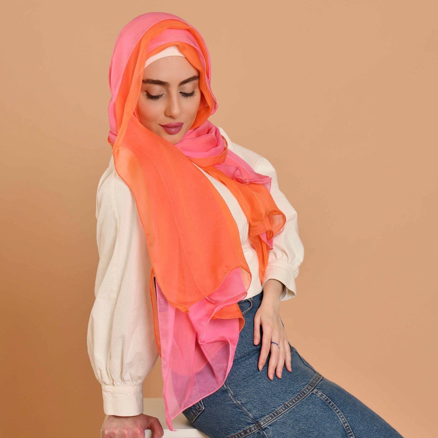 à la Leen double-layered two-tone silk scarf in  neon orange and bubblegum pink